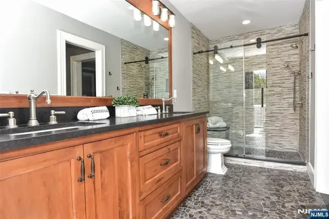 208 Lincoln Avenue Ridgewood NJ 07450