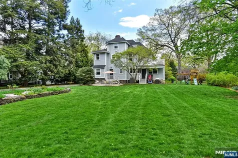 208 Lincoln Avenue Ridgewood NJ 07450