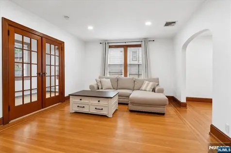 1119 Stonewall Lane Secaucus NJ 07094