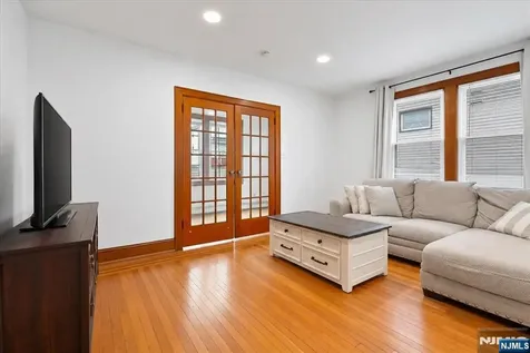 1119 Stonewall Lane Secaucus NJ 07094