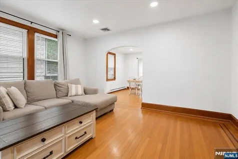 1119 Stonewall Lane Secaucus NJ 07094