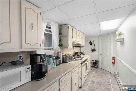 1119 Stonewall Lane Secaucus NJ 07094