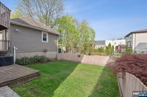 1119 Stonewall Lane Secaucus NJ 07094