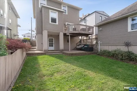 1119 Stonewall Lane Secaucus NJ 07094