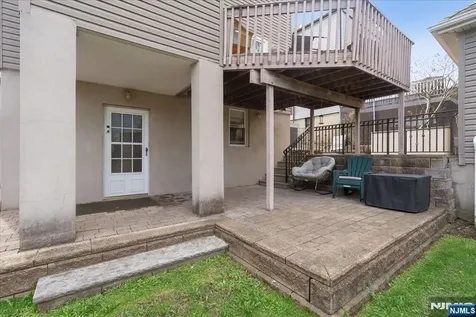 1119 Stonewall Lane Secaucus NJ 07094