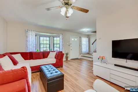 1402 Maplecrest Road Edison NJ 08820
