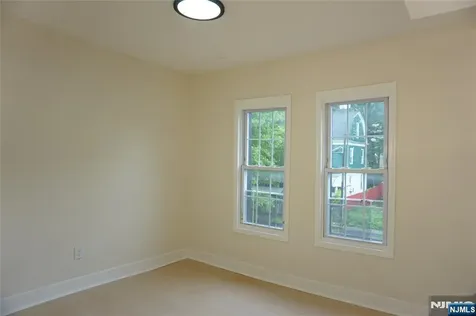 116 19th Street East Orange NJ 07017