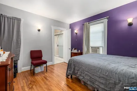 54 Bedford Avenue Teaneck NJ 07666
