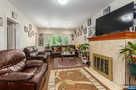 54 Bedford Avenue Teaneck NJ 07666
