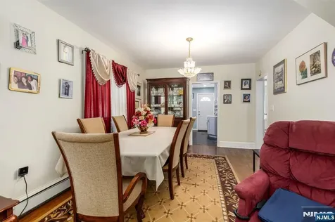 54 Bedford Avenue Teaneck NJ 07666