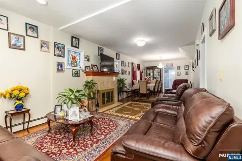 54 Bedford Avenue Teaneck NJ 07666