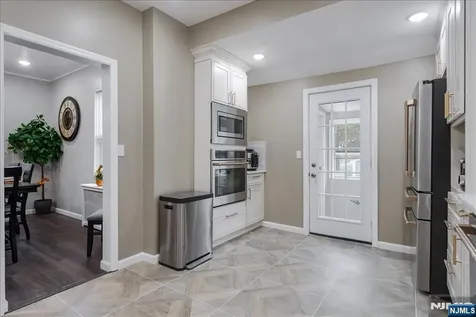 25 Woodland Avenue Nutley NJ 07110