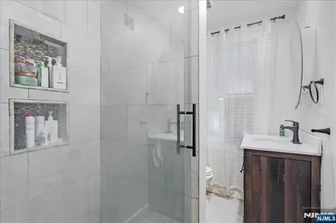 25 Woodland Avenue Nutley NJ 07110