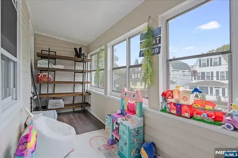 25 Woodland Avenue Nutley NJ 07110