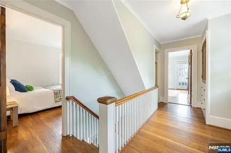 403 Colonial Road Ridgewood NJ 07450
