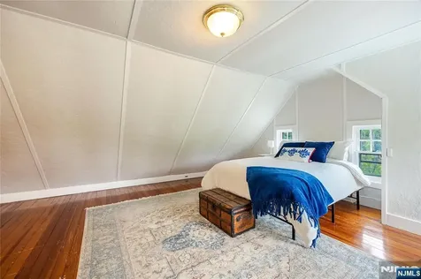 403 Colonial Road Ridgewood NJ 07450