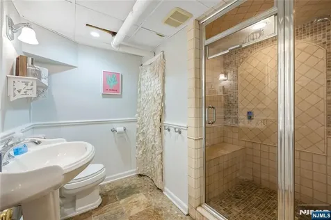 403 Colonial Road Ridgewood NJ 07450
