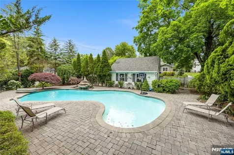 403 Colonial Road Ridgewood NJ 07450