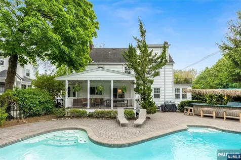 403 Colonial Road Ridgewood NJ 07450