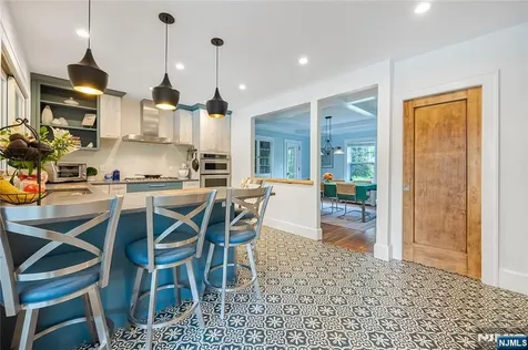 403 Colonial Road Ridgewood NJ 07450