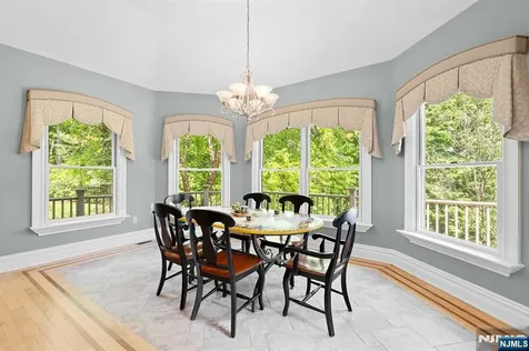 56 Pheasant Run Kinnelon Borough NJ 07405
