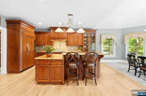 56 Pheasant Run Kinnelon Borough NJ 07405