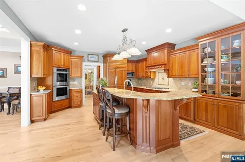 56 Pheasant Run Kinnelon Borough NJ 07405