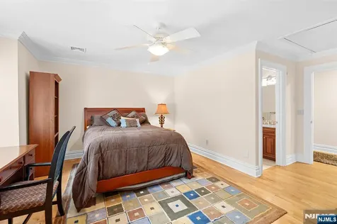 56 Pheasant Run Kinnelon Borough NJ 07405