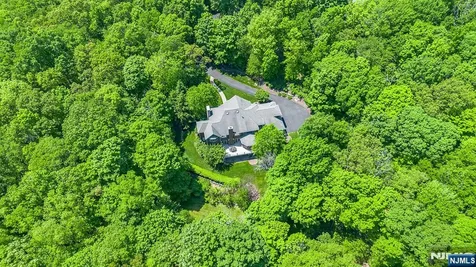 56 Pheasant Run Kinnelon Borough NJ 07405