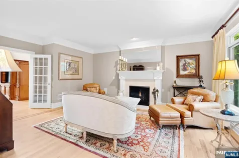 56 Pheasant Run Kinnelon Borough NJ 07405