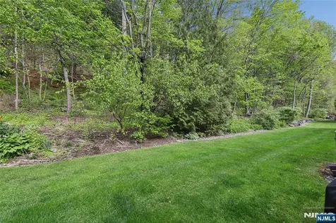 38 Lexington Lane West Milford NJ 07480