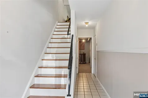 38 Lexington Lane West Milford NJ 07480