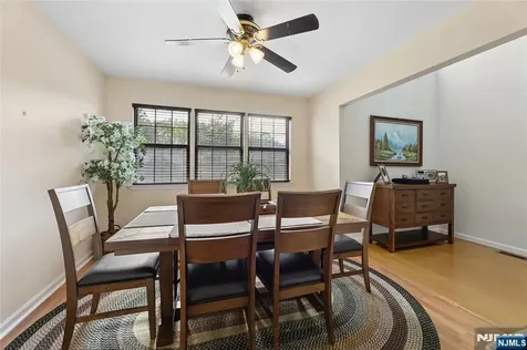 38 Lexington Lane West Milford NJ 07480
