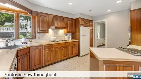 436 Hillcrest Road Ridgewood NJ 07450