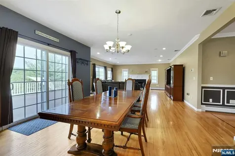 8 Buena Vista Drive Ringwood NJ 07456