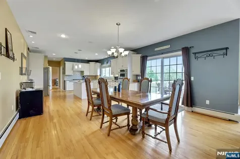 8 Buena Vista Drive Ringwood NJ 07456