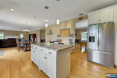 8 Buena Vista Drive Ringwood NJ 07456