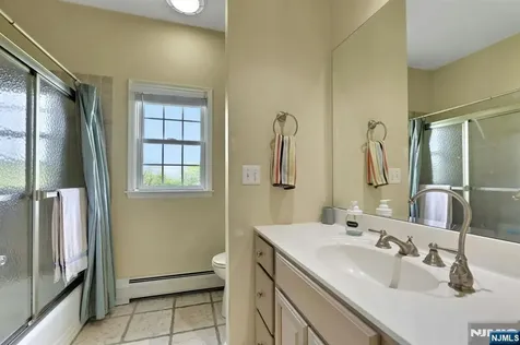 8 Buena Vista Drive Ringwood NJ 07456