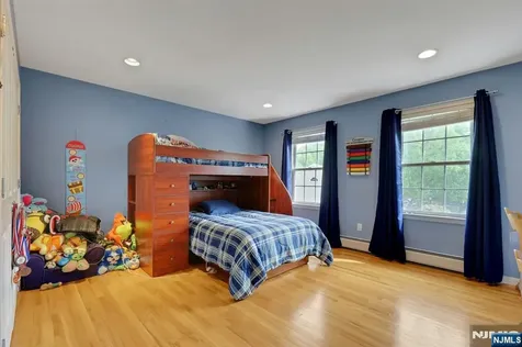 8 Buena Vista Drive Ringwood NJ 07456
