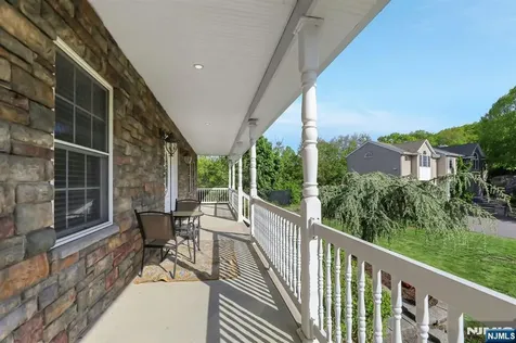 8 Buena Vista Drive Ringwood NJ 07456