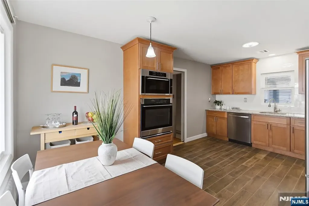 45 Avenue B Lodi NJ 07644