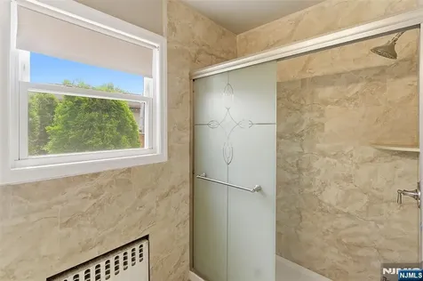 45 Avenue B Lodi NJ 07644