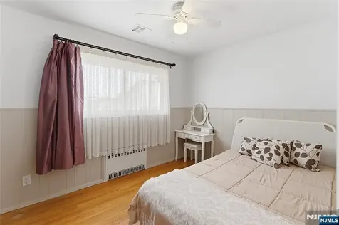 45 Avenue B Lodi NJ 07644