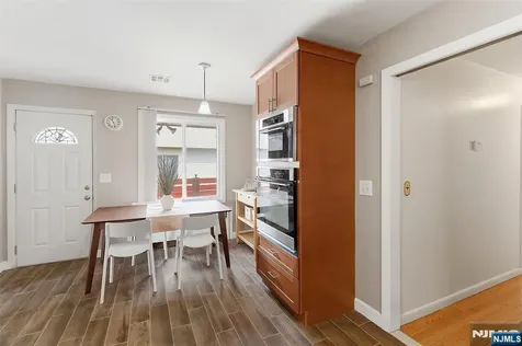 45 Avenue B Lodi NJ 07644