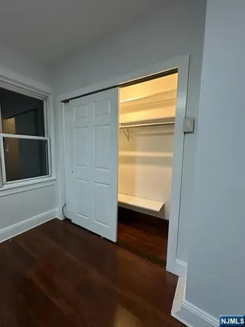 32 Hamilton Avenue Fairview NJ 07022