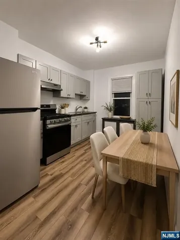 32 Hamilton Avenue Fairview NJ 07022