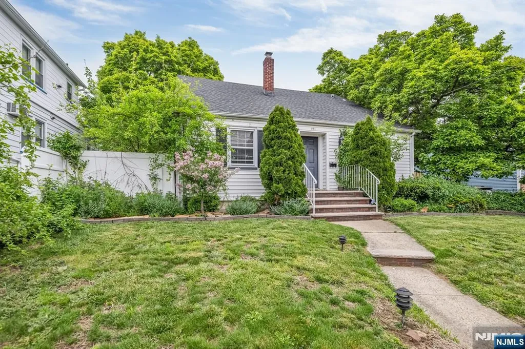 151 Washington Street Lodi NJ 07644