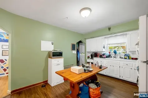 151 Washington Street Lodi NJ 07644