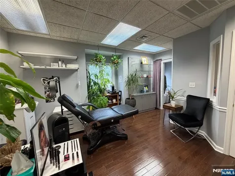 135 County Road Cresskill NJ 07626