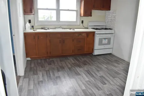 852 Paulison Avenue Clifton NJ 07011